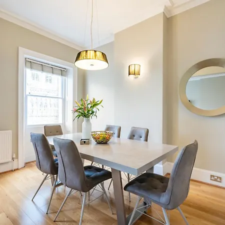 Apartment Hyde Park London