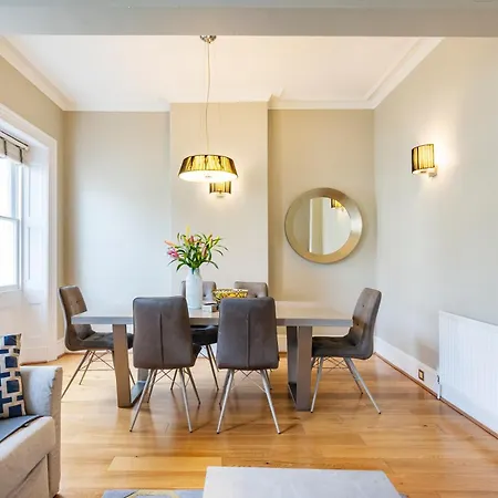 Hyde Park Apartment