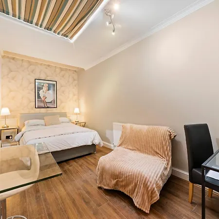 Bed & Breakfast Central London Rooms *