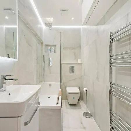 Central London Rooms Bed & Breakfast *