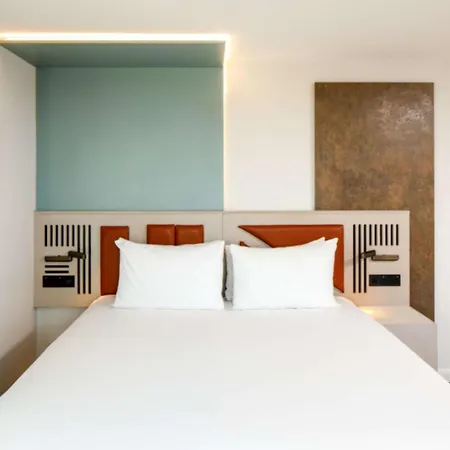 Spark By Hilton London 3* Romford