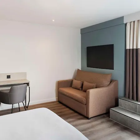 Spark By Hilton London Hotell 3*