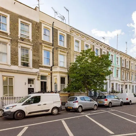 Apartment Niru Experience Serene Garden Haven Duplex London