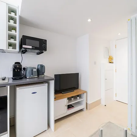 By Hyde Park Appartement *