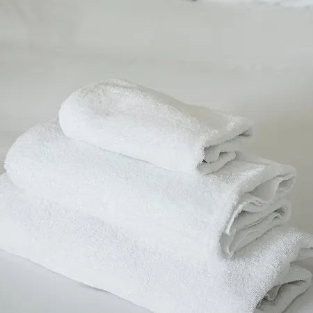 Pass The Keys Whitechapel With Balcony Apartment *