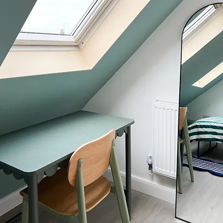Bed & Breakfast Zozy Clitterhouse *