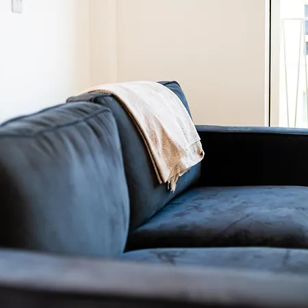 Luxury Barking Near Airport - With Gym And Free Parking Sleeps 8 * Thamesmead (Greater London)