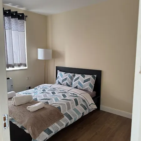 Beautiful 2 Bed Escape * London