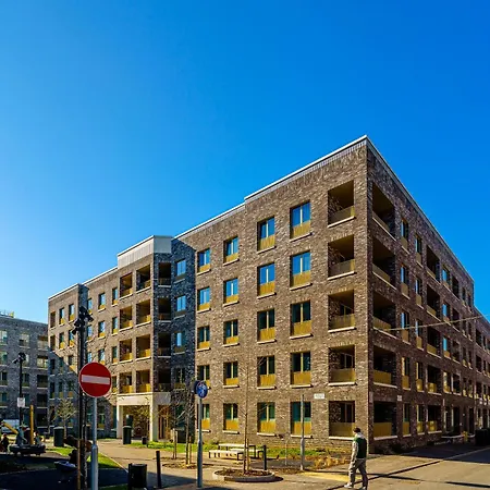 Apartment Luxury Barking Near Airport - With Gym And Free Parking Sleeps 8 Thamesmead (Greater London)