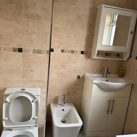 Beautiful 2 Bed Escape