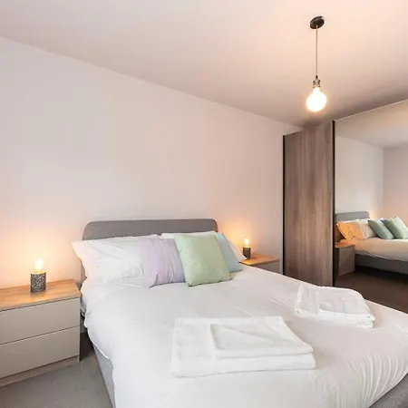 Cozy 2 Bedroom Waterloo Bridge