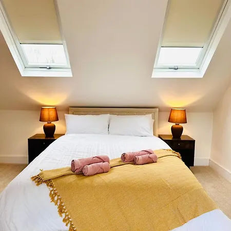 Holiday home Serene Coulsdon