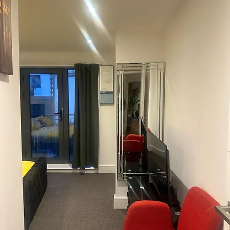 360 Cosy Greenwich