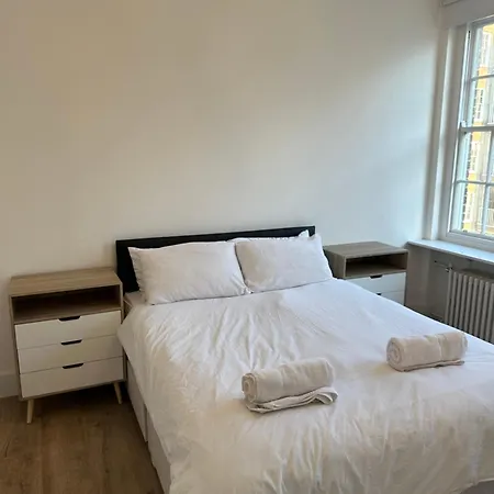 Queensway Dream, Hyde Park * London