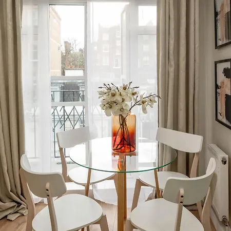 Apartment Flat In South Kensington-unique-stylish *