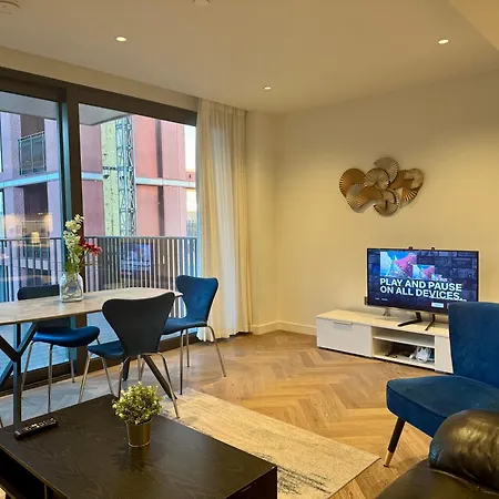 Spacious 2-bedroom Near Paddington & Hyde Park Apartment *