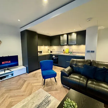 Apartment Spacious 2-bedroom Near Paddington & Hyde Park *