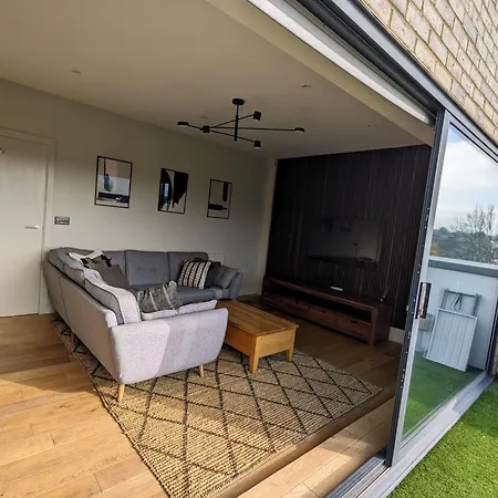 Clapham Park 1 Apartment London