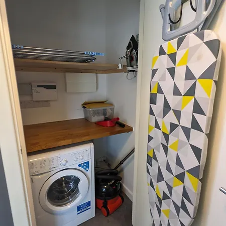 Clapham Park 1 * London