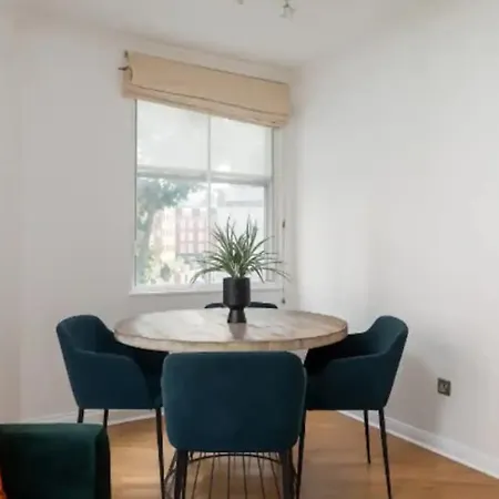 Vesto Two Bedroom On Sloane Avenue Cc Apartment *
