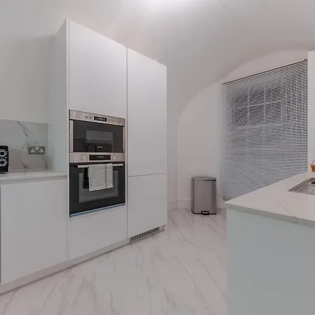 Luxurious 1 Bedroom On Iconic Harley Street 1hs