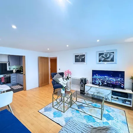 River View Eye Vauxhall 2 Bedroom London