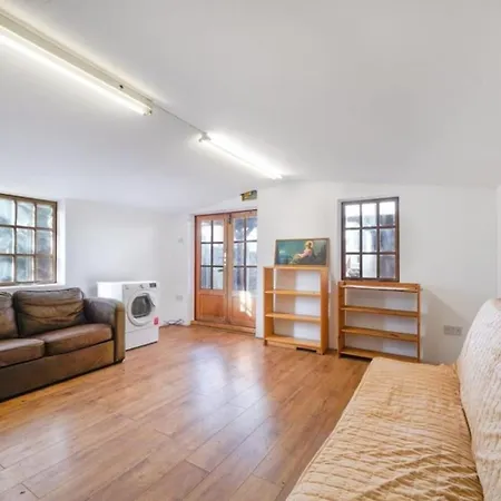 Homestay Lennox Gardens Nw10