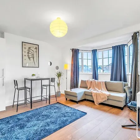 Monthly Gem - 1Bd, Sleeps 3, Close To Businesscenter, West End & Wembley * Edgware