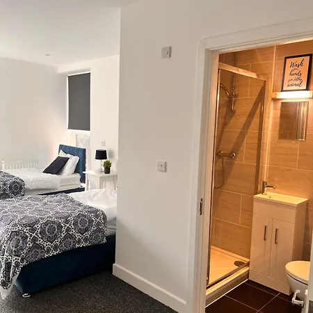 Free Parking,top Location, Shops *