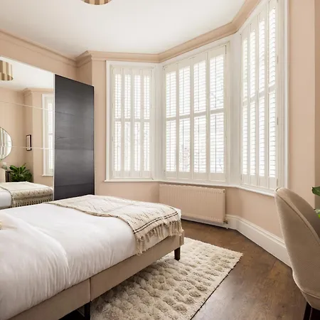 The Notting Hill Base - Charming 2bdr With Balcony Appartement *