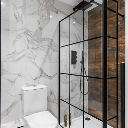 Modern Near Elizabeth Line *