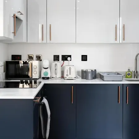 Modern Near Elizabeth Line *