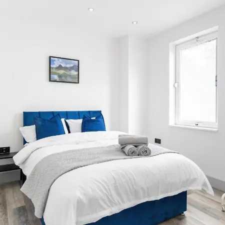 Apartment Modern Near Elizabeth Line Romford