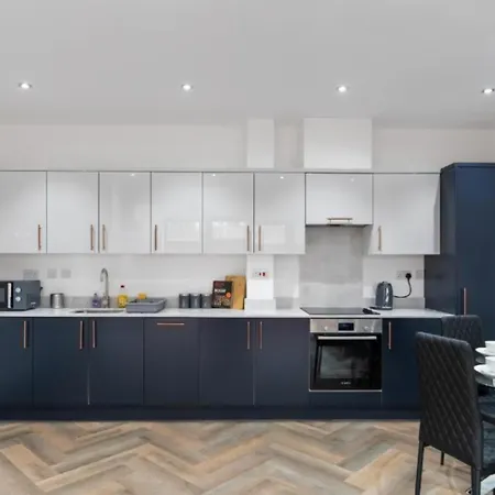 Apartment Modern Near Elizabeth Line *