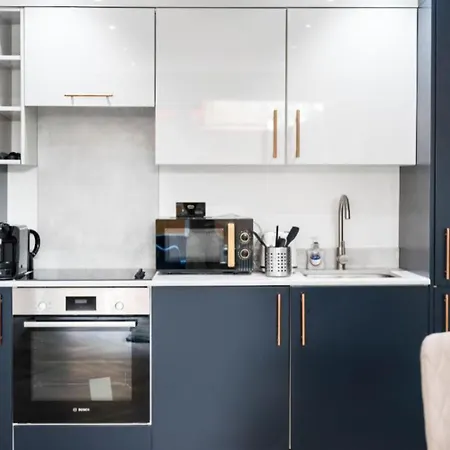 Apartment Modern Near Elizabeth Line Romford
