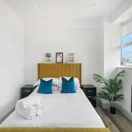 Modern Near Elizabeth Line *