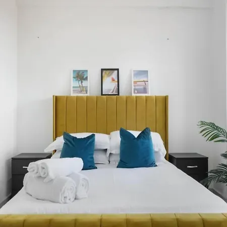 Modern Near Elizabeth Line *