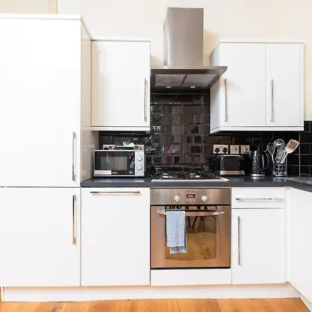 Vesto Two Bedroom Notting Hill Arv Apartment *