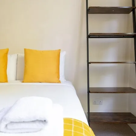 Apartment Vesto Two Bedroom Notting Hill Arv