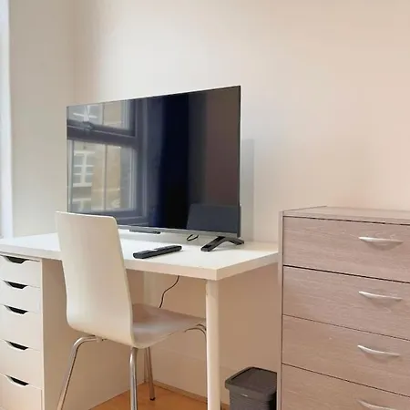 2 Bed In Paddington Apartman