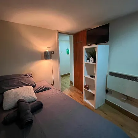 Electric Eve Apartment