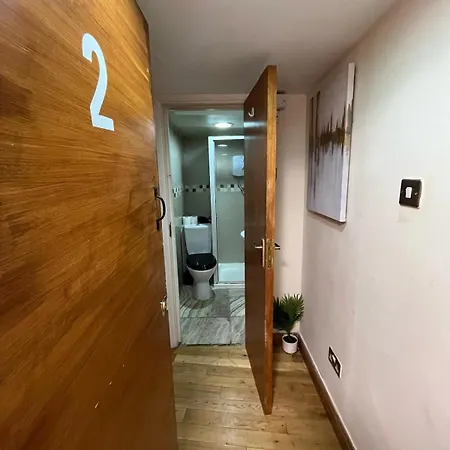 Electric Eve Apartment *