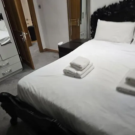 Estatesmen Mount Street Mayfair Flat * London