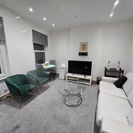 Estatesmen Mount Street Mayfair Flat London
