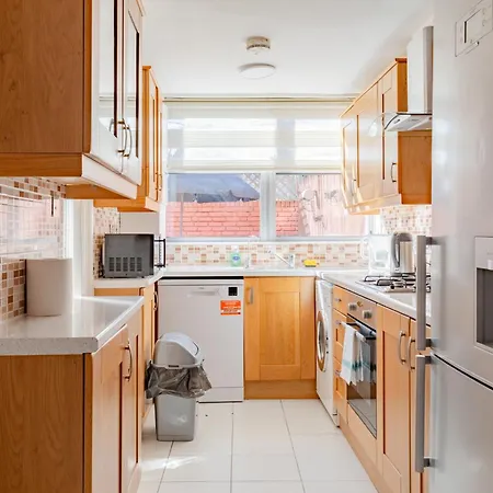 Spacious 2bd 4 Min To Canonbury Station 伦敦