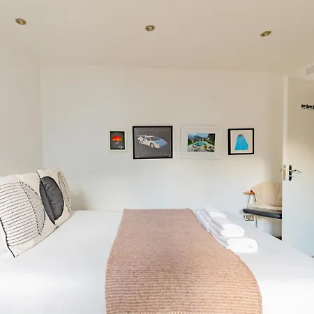 Contemporary 2bd Flat With Balcony Shoreditch 公寓 *