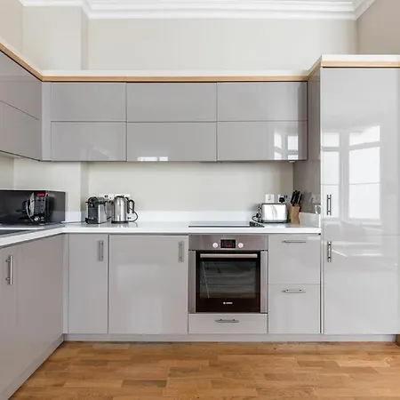 Wonderful 3 Bed Marylebone London