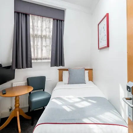 Oyo Townhouse New England, Victoria Hotell London