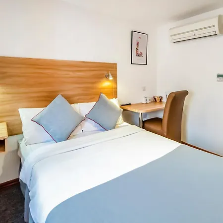 Arinza Hotel, London Hotel 3*