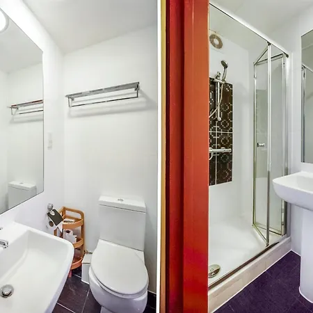 Arinza Hotel, London Ilford